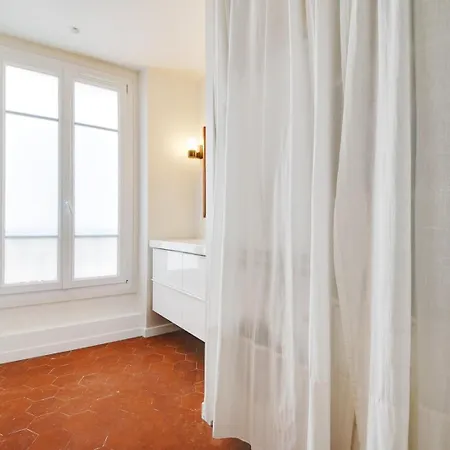 Lejlighed Guestready - Parisian Elegance In The 19th Arr.