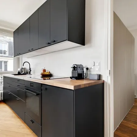 דירה Guestready - Parisian Elegance In The 19th Arr. פריז